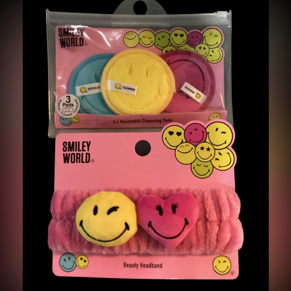 LIMITED EDITION SMILEY WORLD BEAUTY LOT INCLUDES